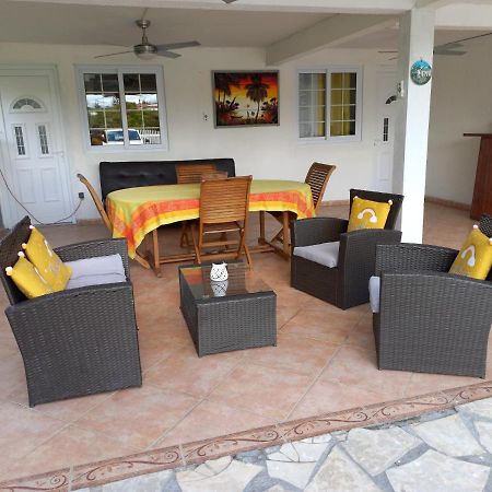 Ferienwohnung Coquet F2 Climatise Avec Piscine Au Lamentin Le Lamentin Exterior foto