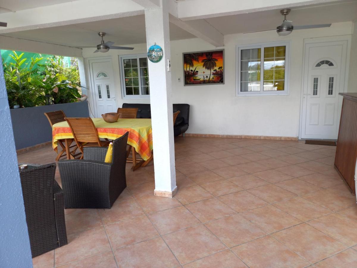 Ferienwohnung Coquet F2 Climatise Avec Piscine Au Lamentin Le Lamentin Exterior foto
