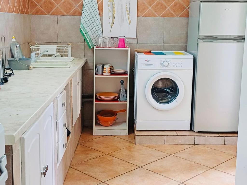 Ferienwohnung Coquet F2 Climatise Avec Piscine Au Lamentin Le Lamentin Exterior foto