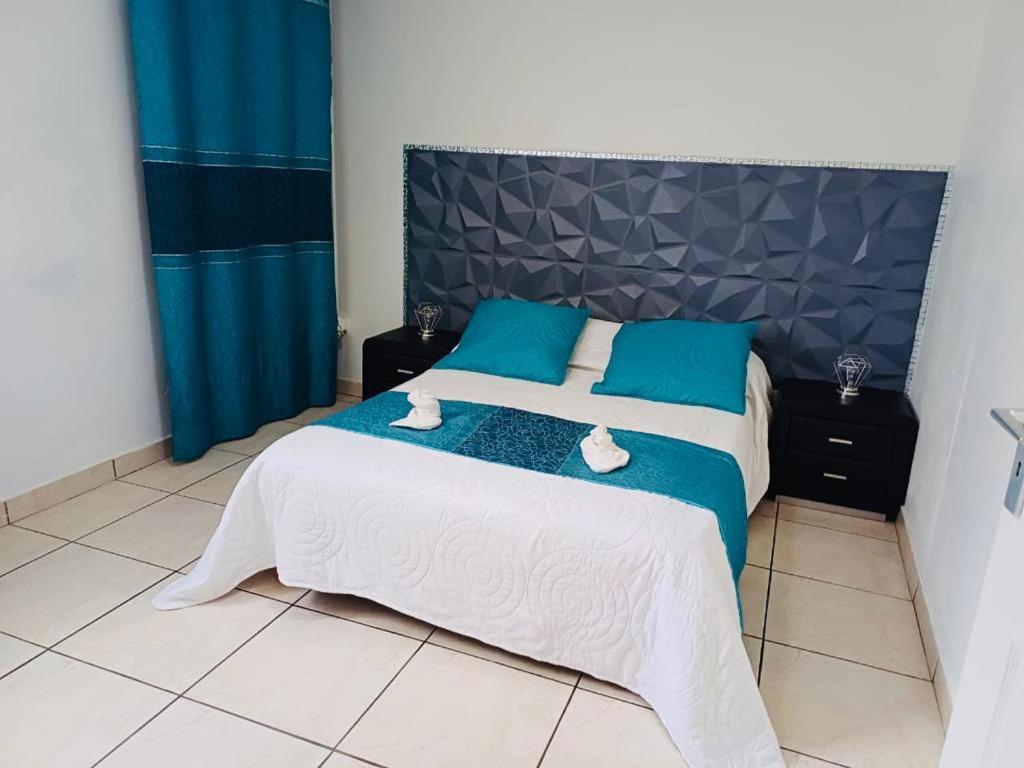Ferienwohnung Coquet F2 Climatise Avec Piscine Au Lamentin Le Lamentin Exterior foto