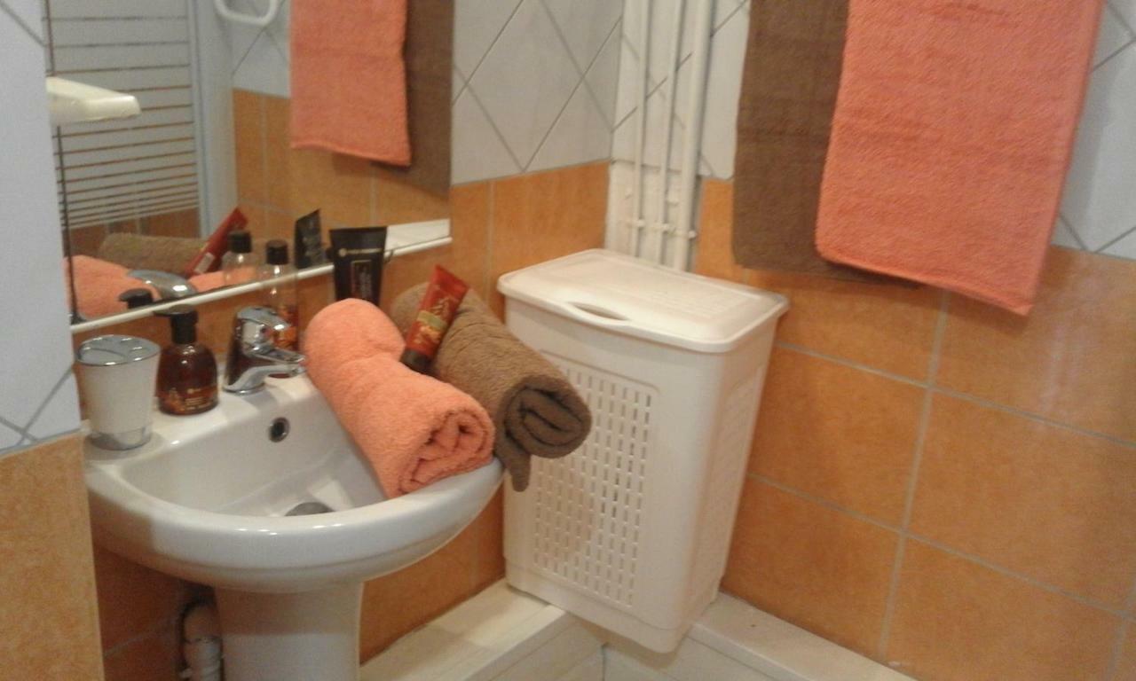 Ferienwohnung Coquet F2 Climatise Avec Piscine Au Lamentin Le Lamentin Exterior foto
